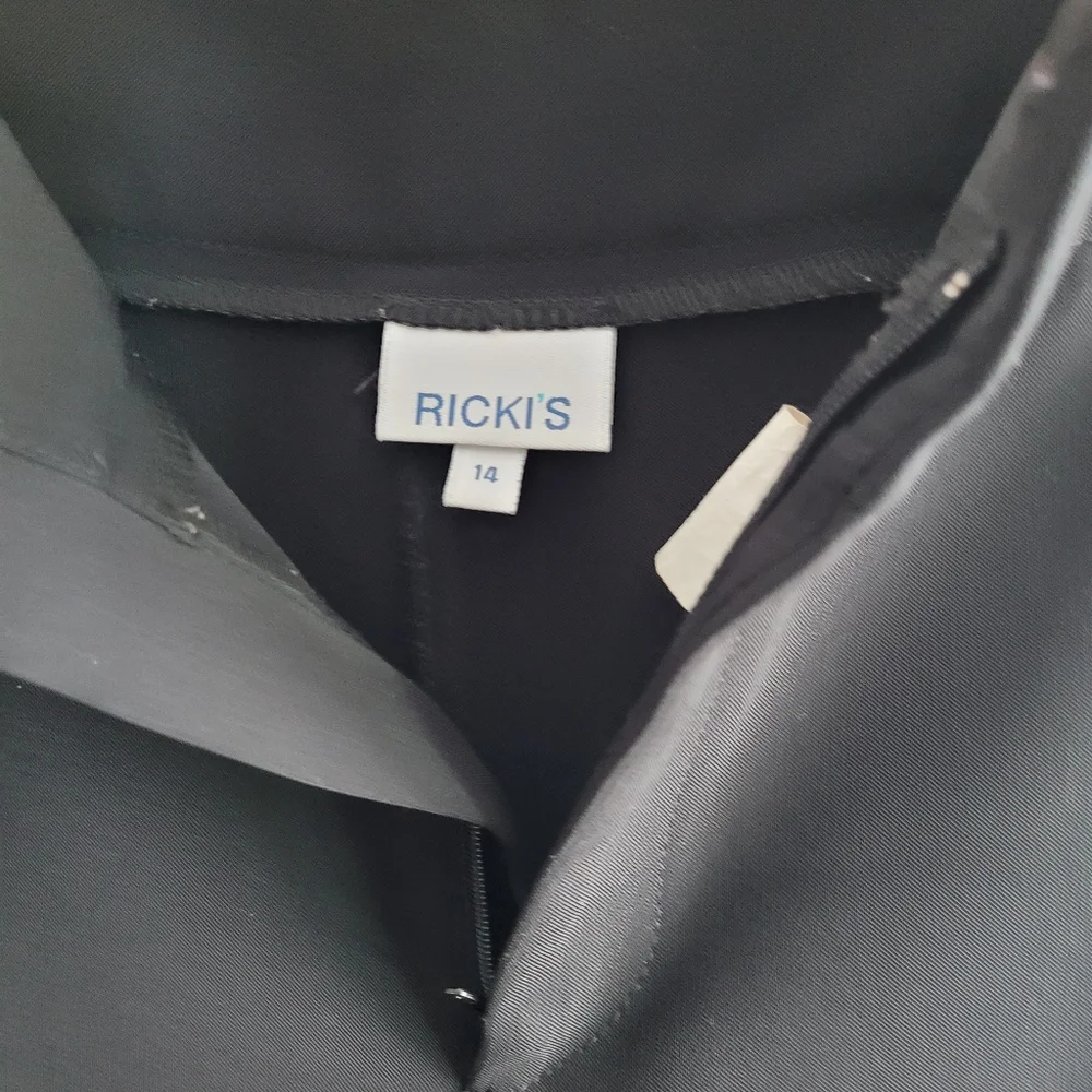 EUC Ricki's Black Dress/Work Pants Size 14 Front Zipper Closure Straight Leg - Picture 5 of 6